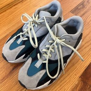 Yeezy 750 OG Waverunners